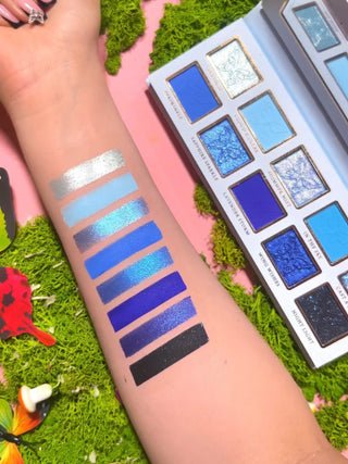 Paletka mini očních stínů P. Louise You Give Me Butterflies