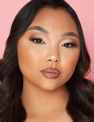 P. Louise hledí na dny Fairy Lashes